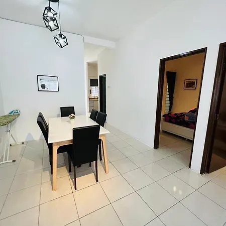 Ayaan Breeze Homestay Free Breakfast Tanah Rata Exterior photo